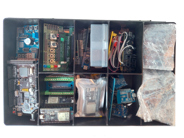 Chips: Arduino, ESP8266, ESP32, ...